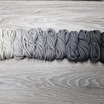 Шнур 5мм с сердечником ГРАДИЕНТ Айвори-Серый-Асфальт-Графит - Шнуры для рукоделия