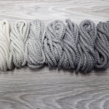 Шнур 5мм с сердечником ГРАДИЕНТ Айвори-Серый - Шнуры для рукоделия