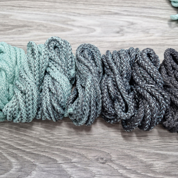 Шнур полиэфирный 5мм с сердечником ГРАДИЕНТ Мята-Асфальт - Шнуры для рукоделия