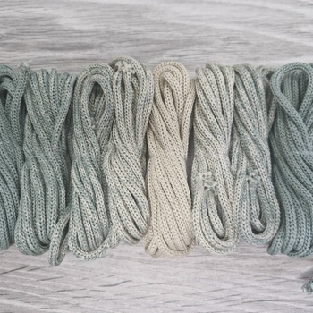 Градиент 3мм без сердечника: полынь-крем-полынь - Шнуры для рукоделия